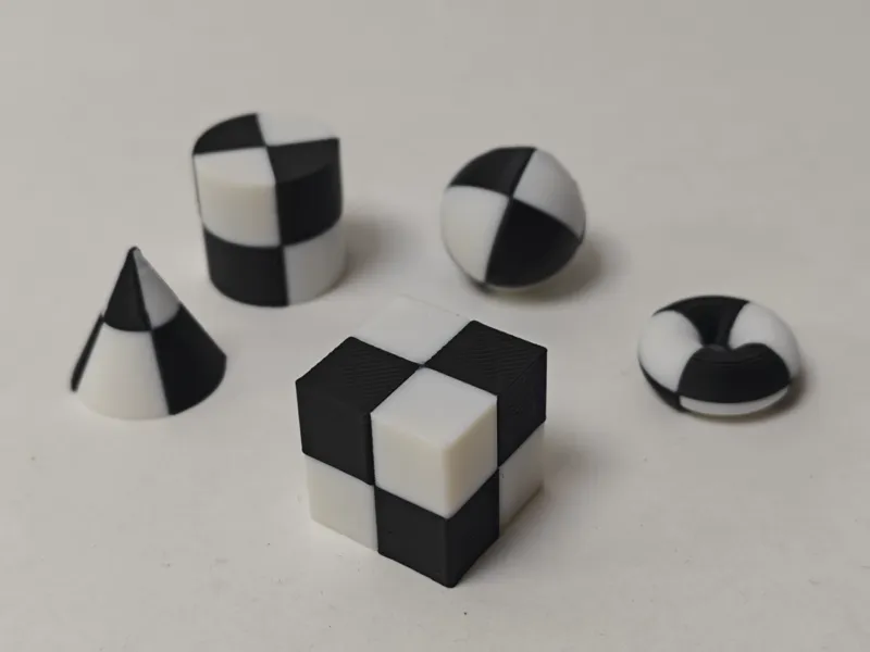 棋盘格几何体 X2D / H2D 双色测试