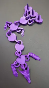 Dragon articulé en forme de cœur — photo 1
