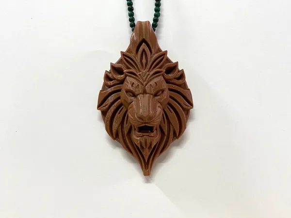 Pendentif lion