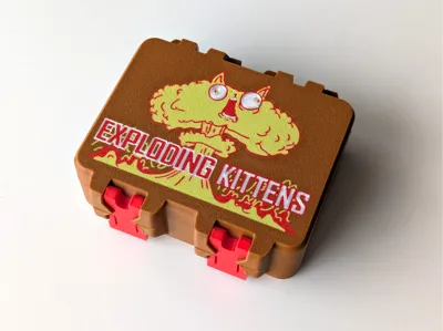 Exploding kittens - card game box