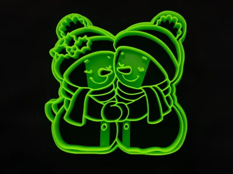 Hugging Snowmen Cookie Cutter & Stamp Set
