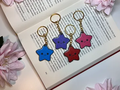 Star-shaped keychain