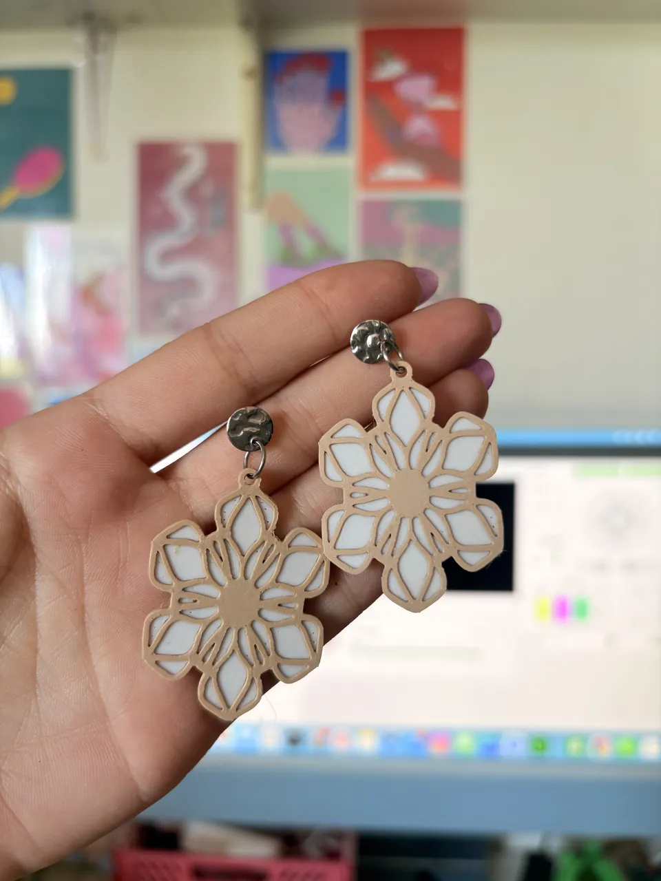 Pendientes mandala flor view 2
