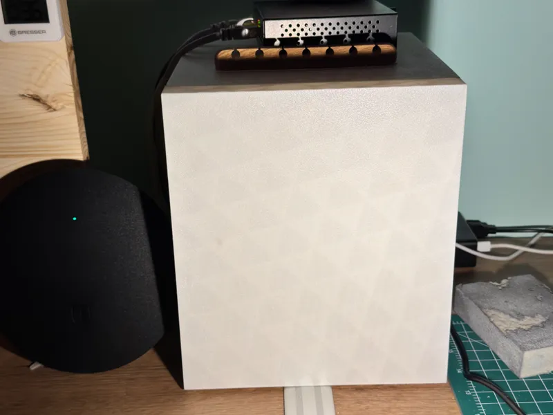 Abdeckung für Kabel, etc...