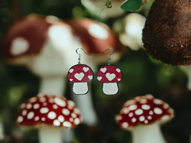 Mushroom heart earrings