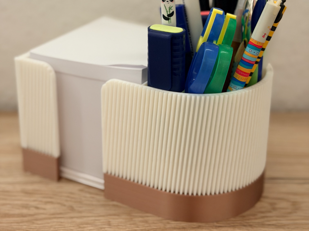 ribbed Desk Organizer Memo Cube & Pen Holder