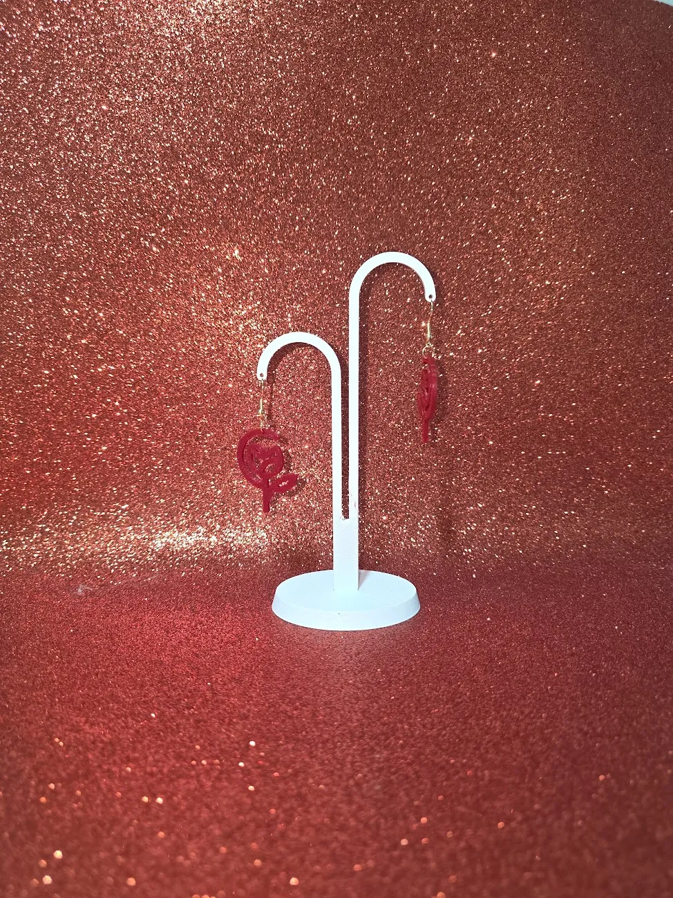 Minimal Flower v2 earrings view 3
