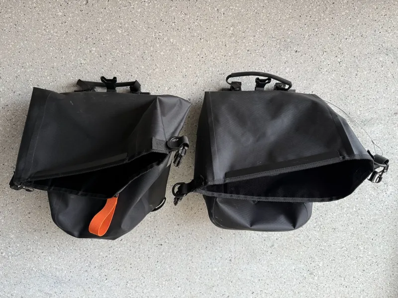 Wall mount for Ortlieb Gravel-Pack bicycle bag
