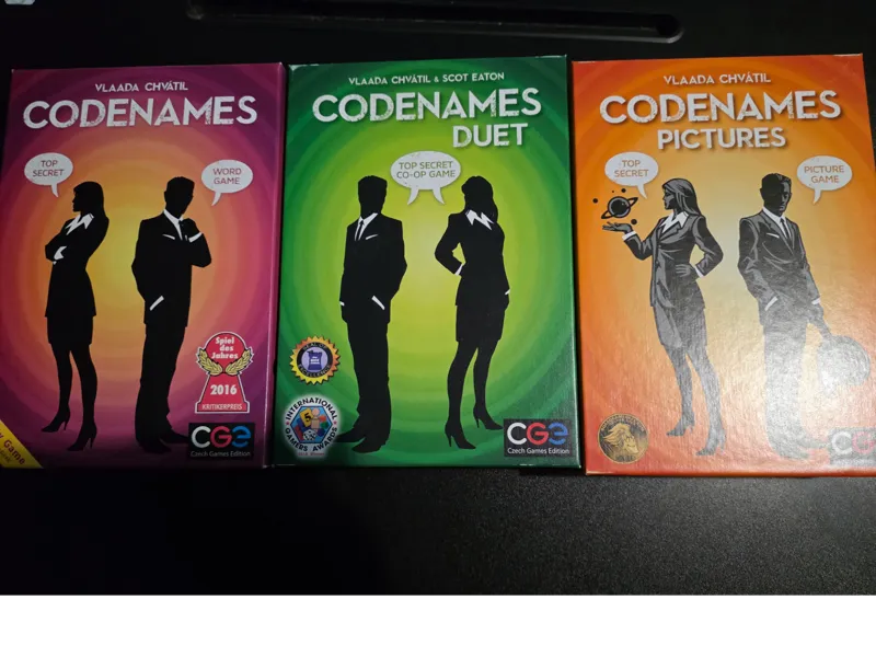 Codenames 3 in 1 Insert