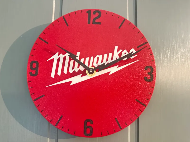 Milwaukee clock for clock kit 011