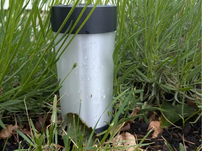 Simple Modern Solar Garden Light