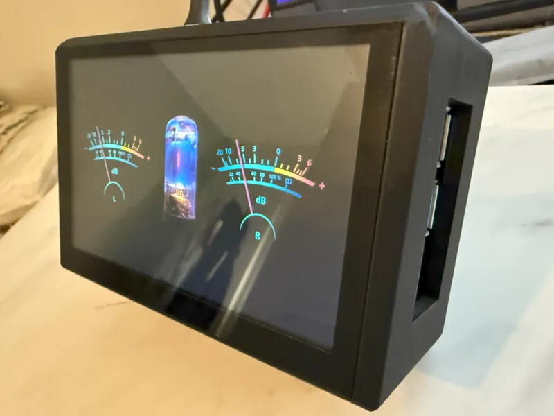 Waveshare 5inch Touch Screen for PI plus DAC case 