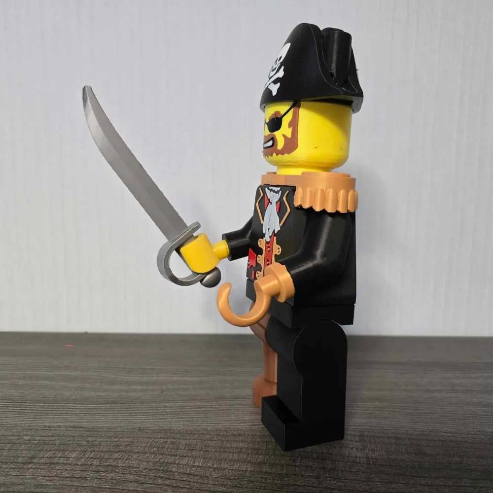 Captain Brickbeard Big Brick * Captain Brickbeard * Pirates * 500% by cBoLsmUiEc - MakerWorld