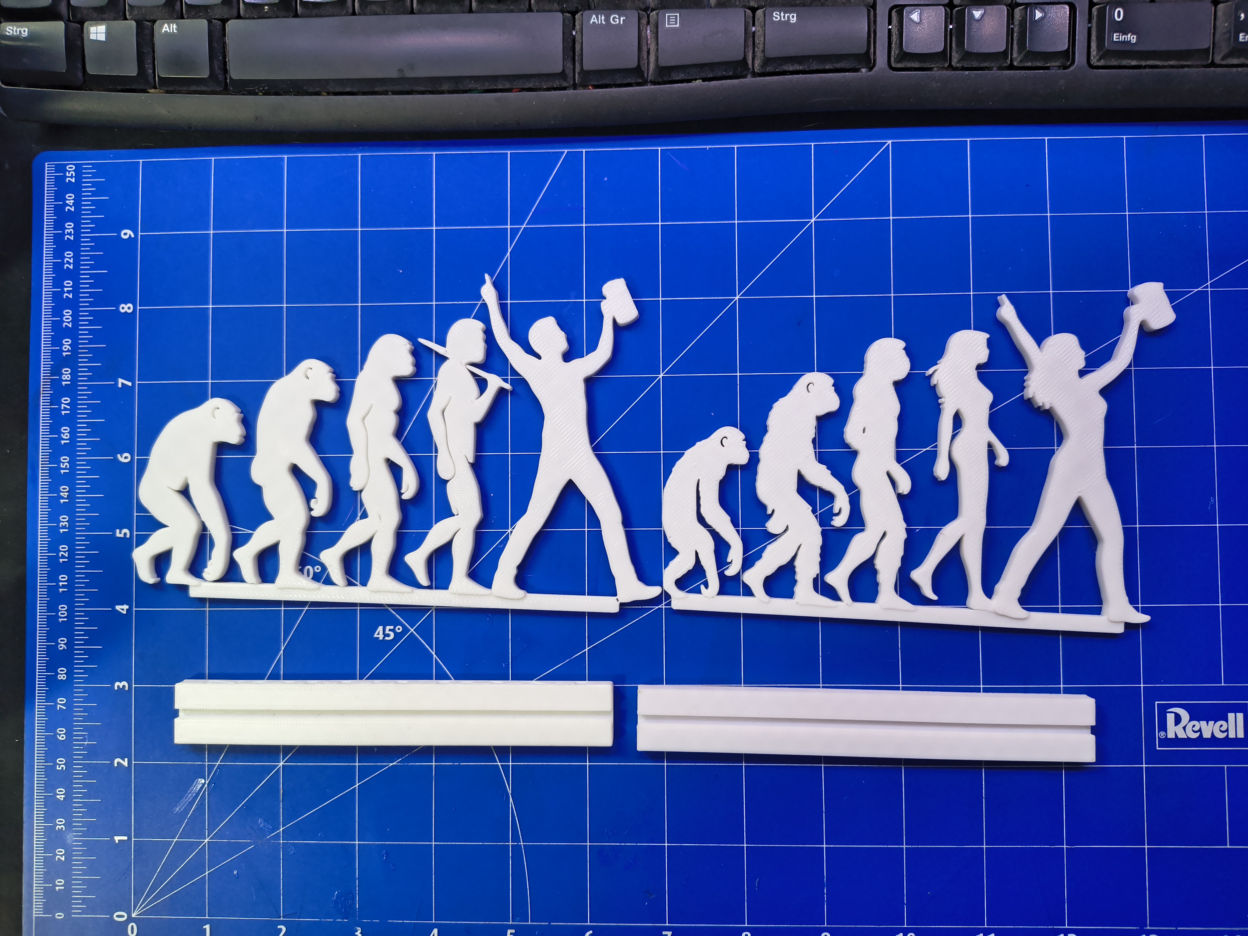 Miniatura 2 do modelo 3D Human Evolution – Beer Lover