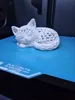 Baby Cat – decorative sleeping Voronoi design