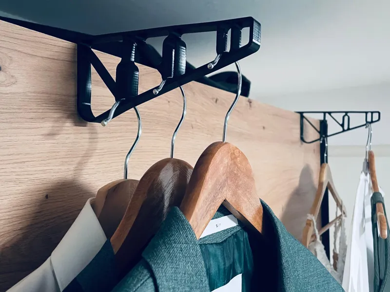 Kleiderhaken für den Kleiderschrank