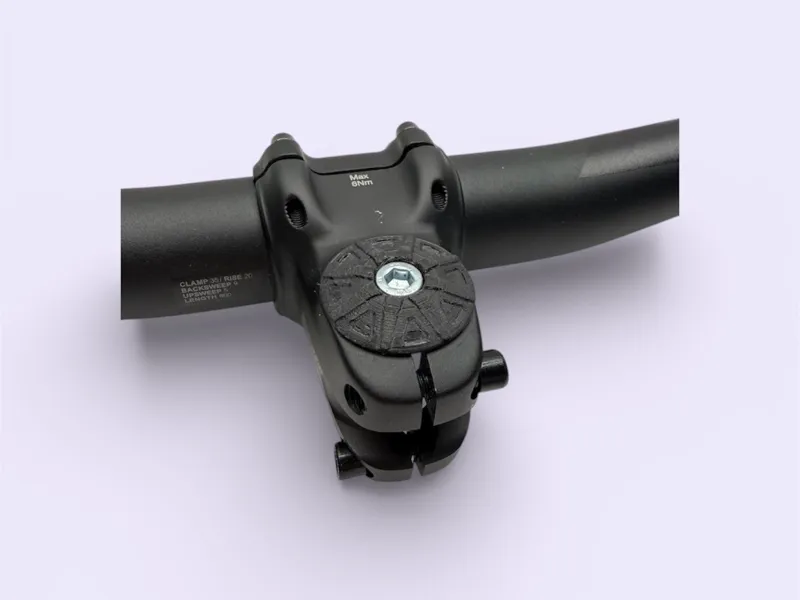 Stylische MTB Vorbau Kappe