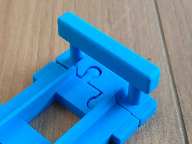 Rail bumper for Duplo train track
