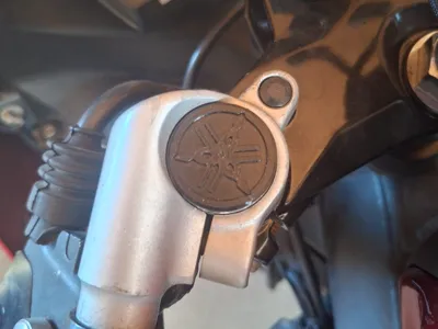 Yamaha YZF R125 Fork Clamp Cap / Fork Top Cover