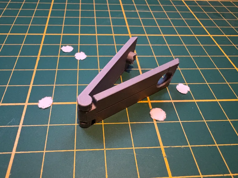 EDC Pocket Hole Punch