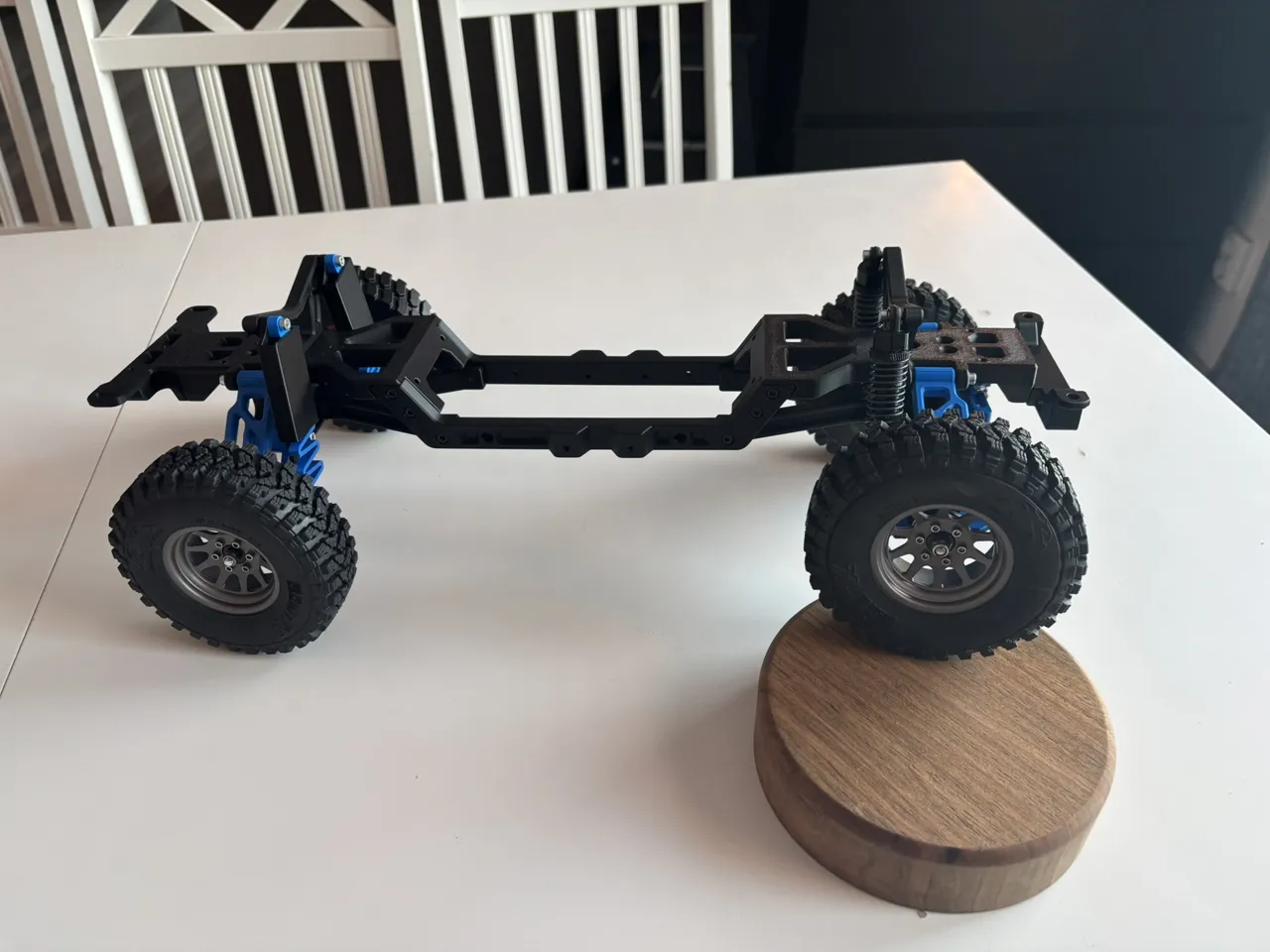 Articulated 1:10 Chassis view 3