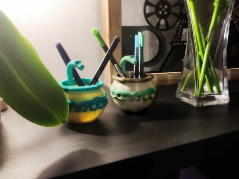 snake pot