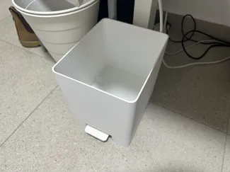 Small trash can to fit on IKEA Trotten legs
