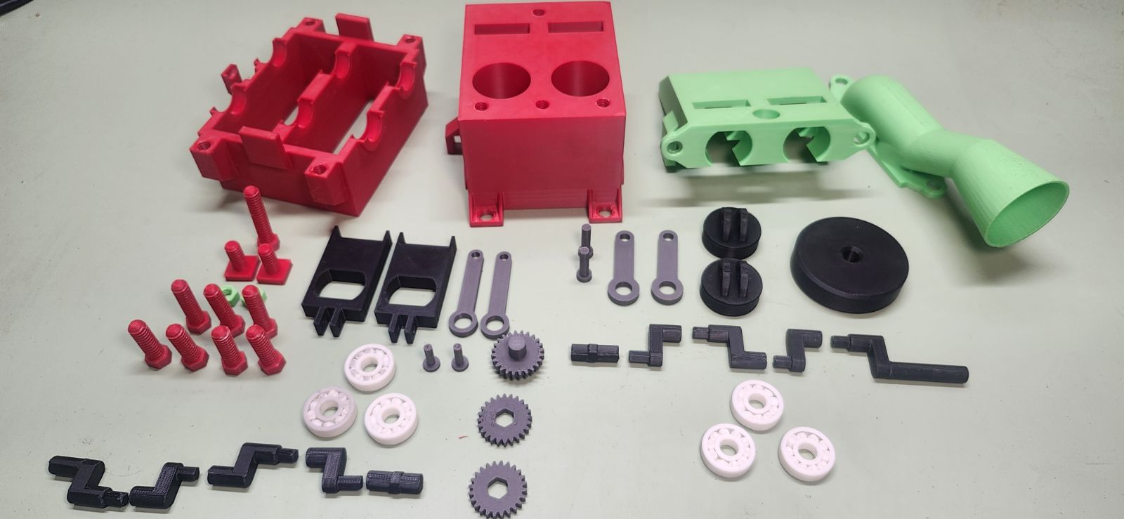 Miniatura 2 do modelo 3D Inline 2 Vacuum Engine