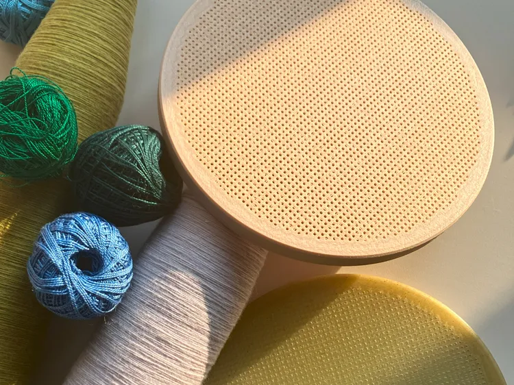Round Cross Stitch Embroidery Box L size