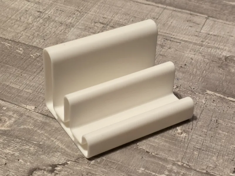 Minimalistischer Ständer für Smartphone & Tablet
