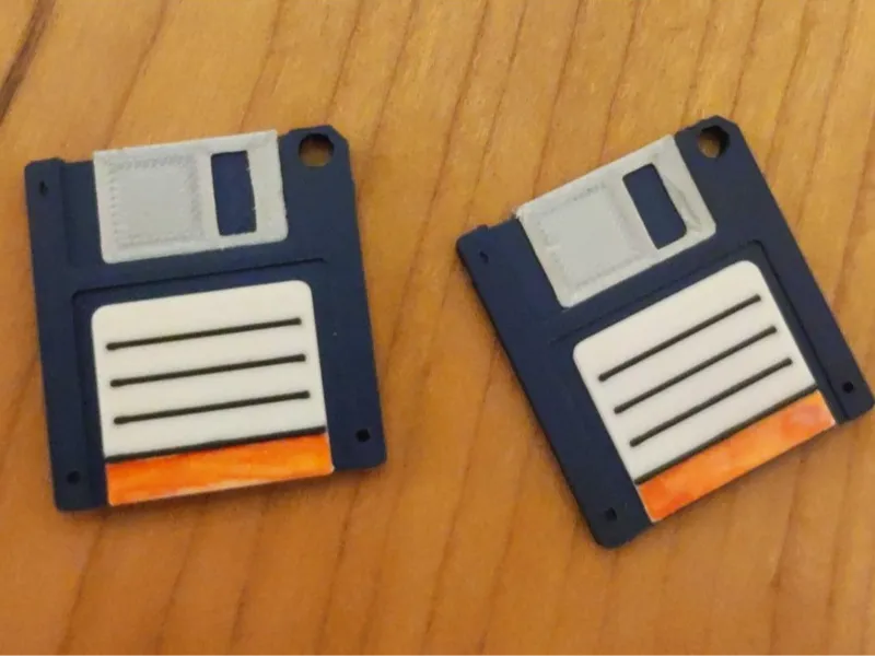 Floppy Disk Earrings (0.2mm nozzle)