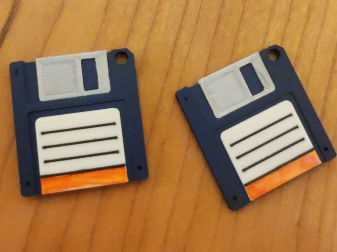 Floppy Disk Earrings (0.2mm nozzle) view 2