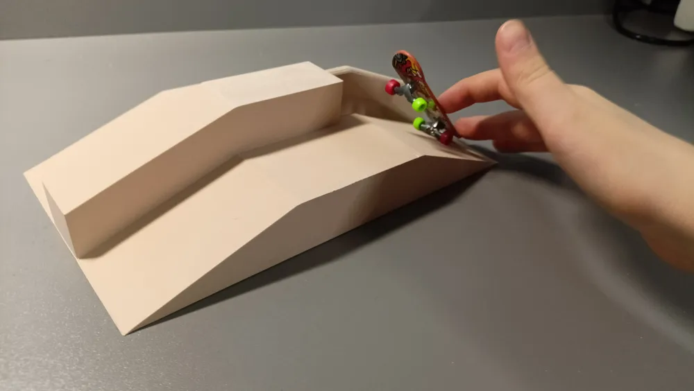 Fingerboard Ramp With Rail - Free 3D Print Model - MakerWorld