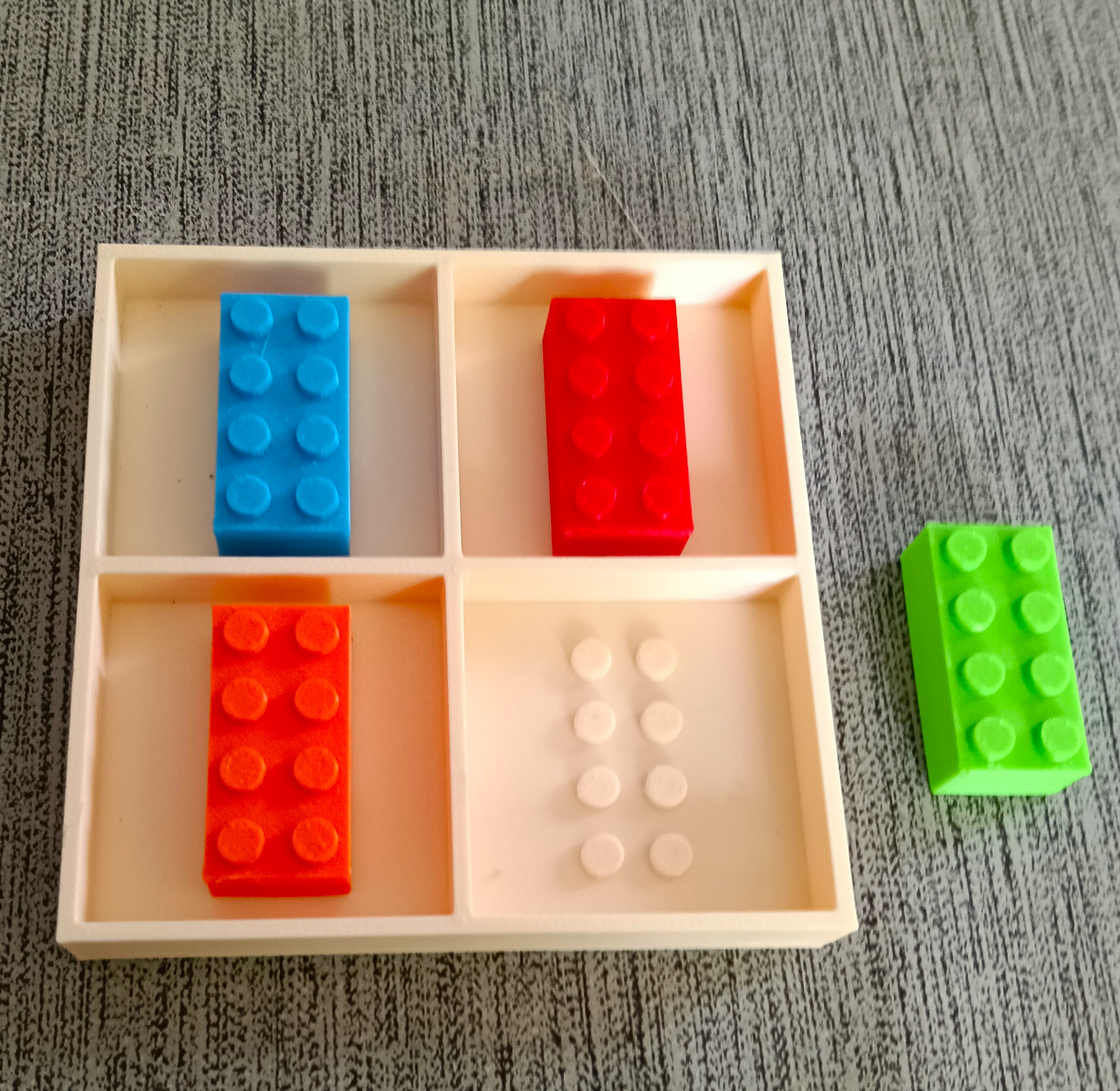 Miniatura 2 do modelo 3D Brick Magnet & Wall Display | Modular