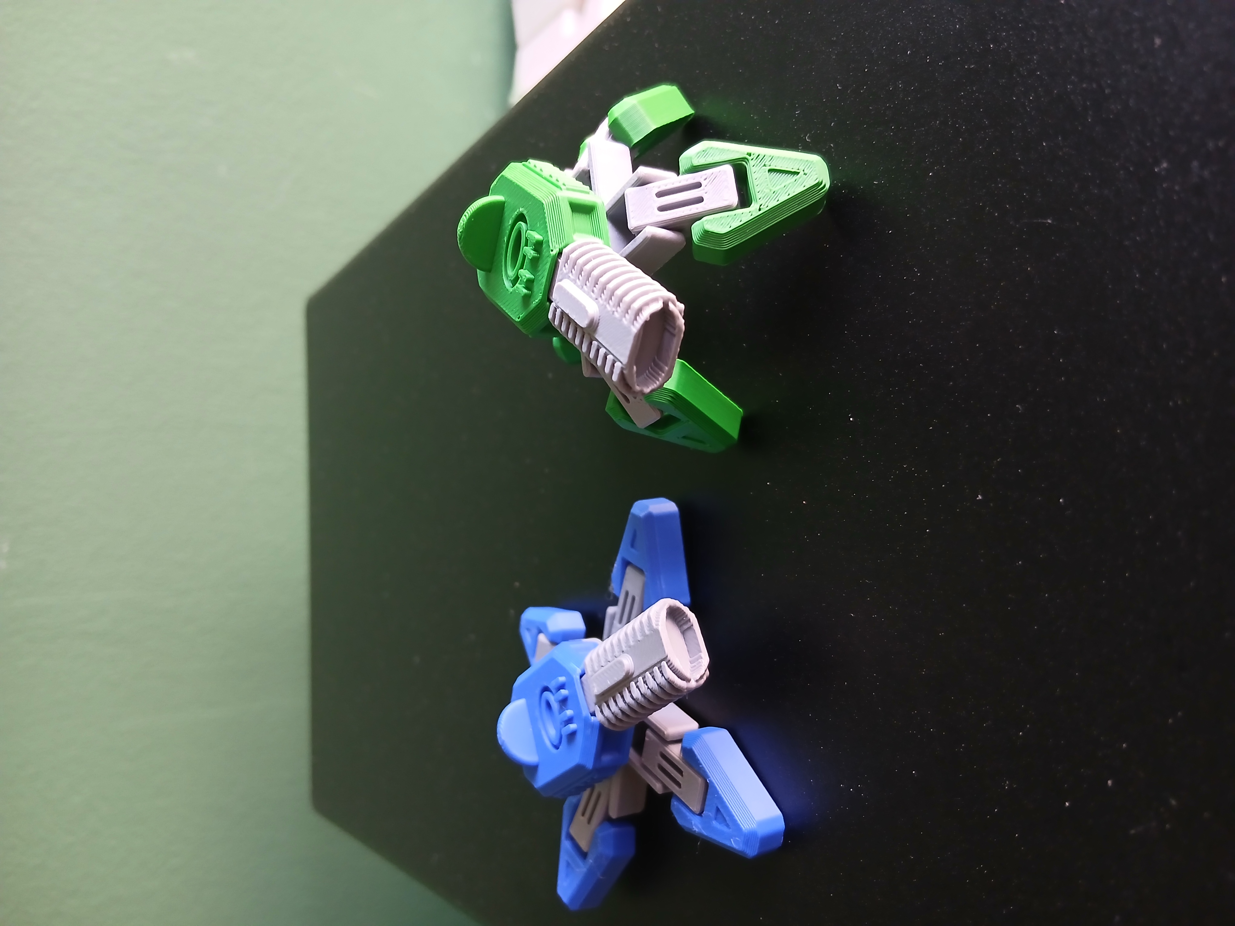 Miniatura 2 do modelo 3D Mini Tank Mecha