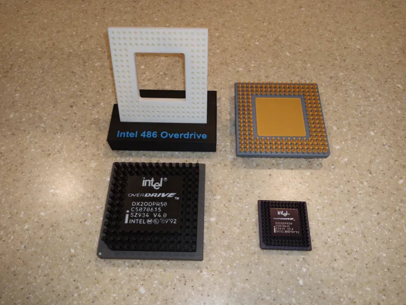 Intel 486DX2 Overdrive CPU With Display Socket