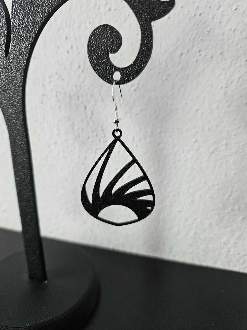 earrings view 2