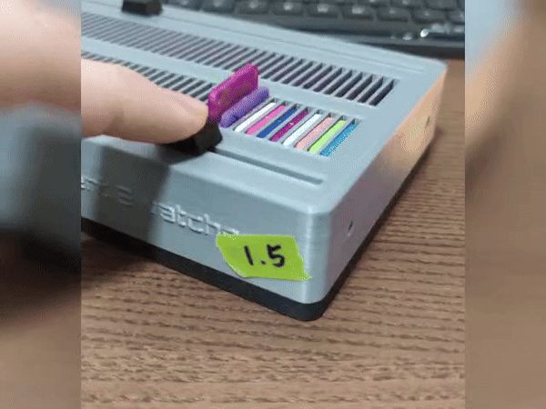Filament Swatches Holder Version 1.5 by_JamesTai96