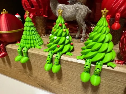 Articulated Christmas Tree v1 decorated view 3