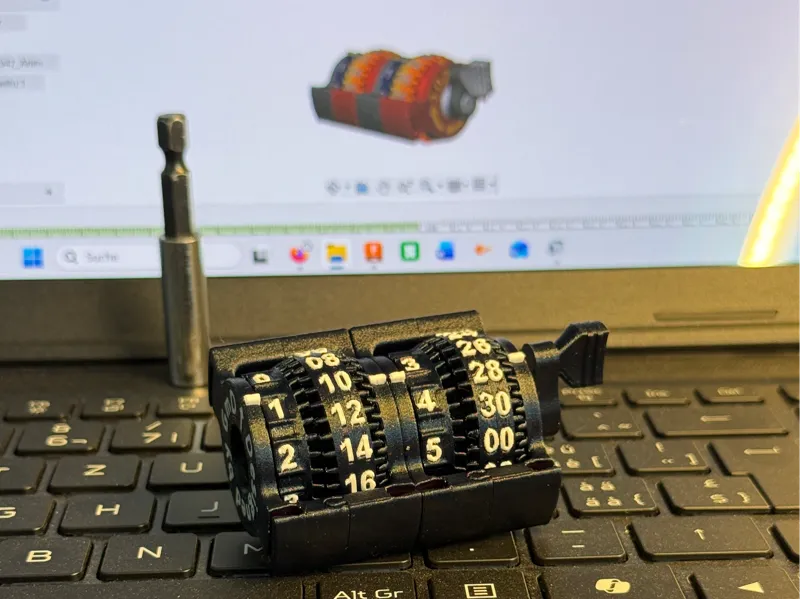 The 1 Million Turn Challenge – Gear Crank Fidget
