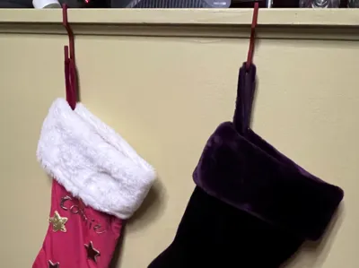 Hanger for Half Wall / Pony Wall / Knee Wall