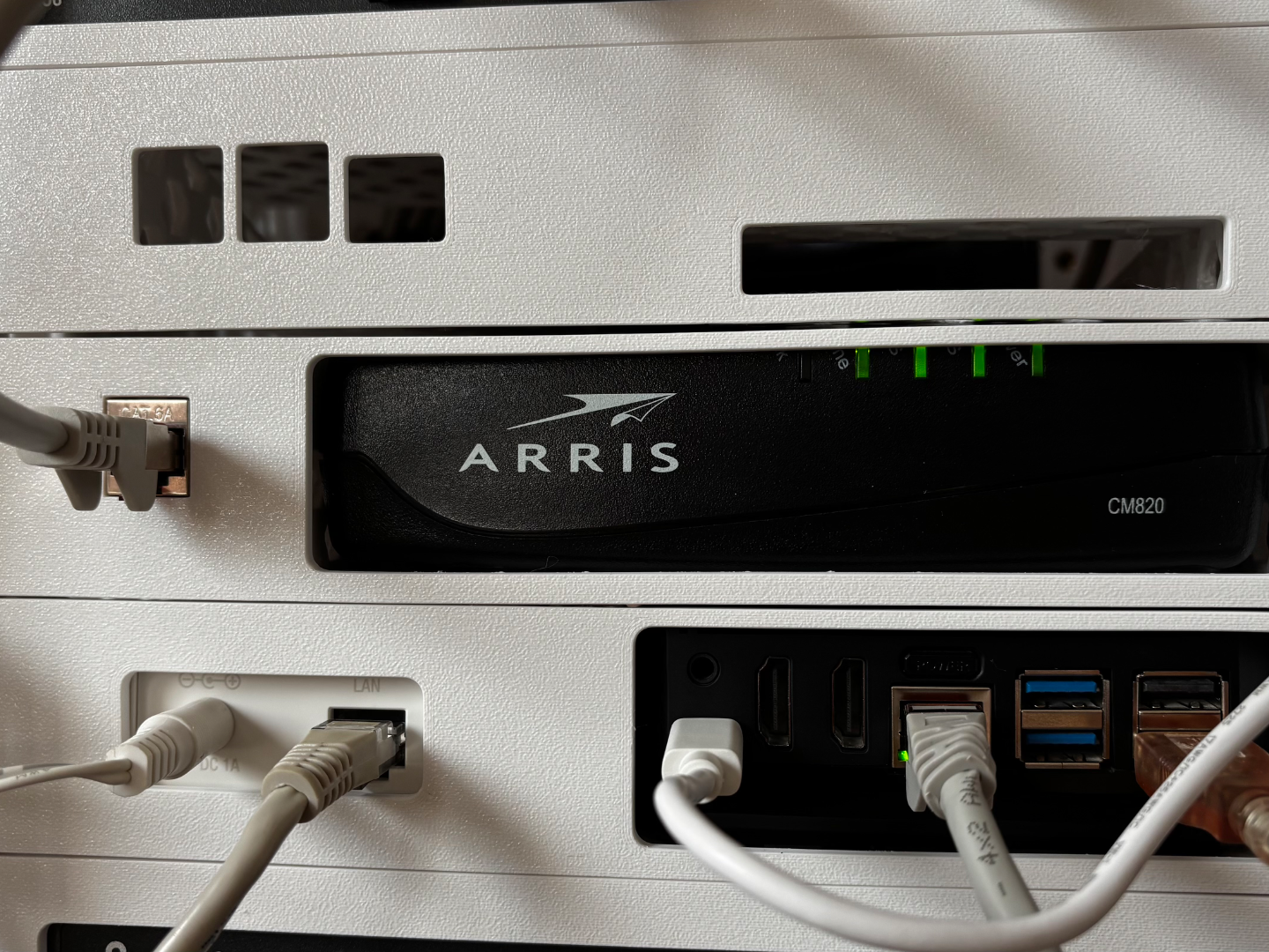 10“ RACK drawer for ARRIS CM820 modem