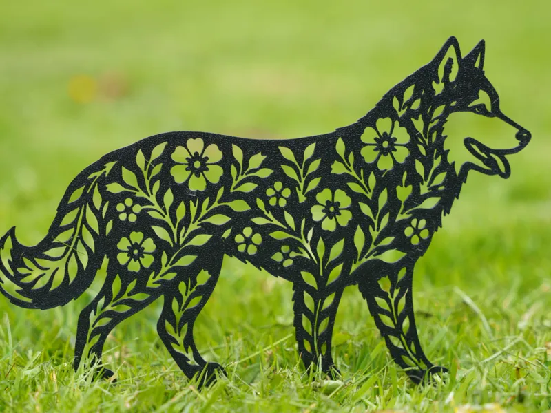 Husky dog garden decoration