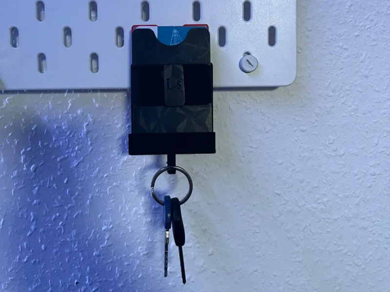 Wallet mit Schlüsselhaken für ikea skadis platte.
