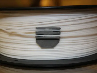 simple filament clip