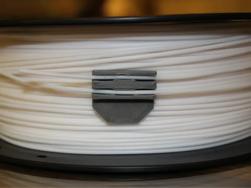 simple filament clip