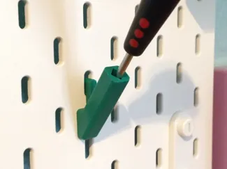 Single screwdriver holder
