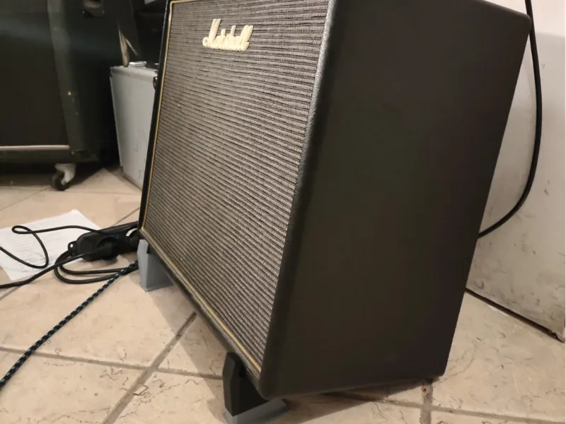 Guitar Amplifier tilt Stand