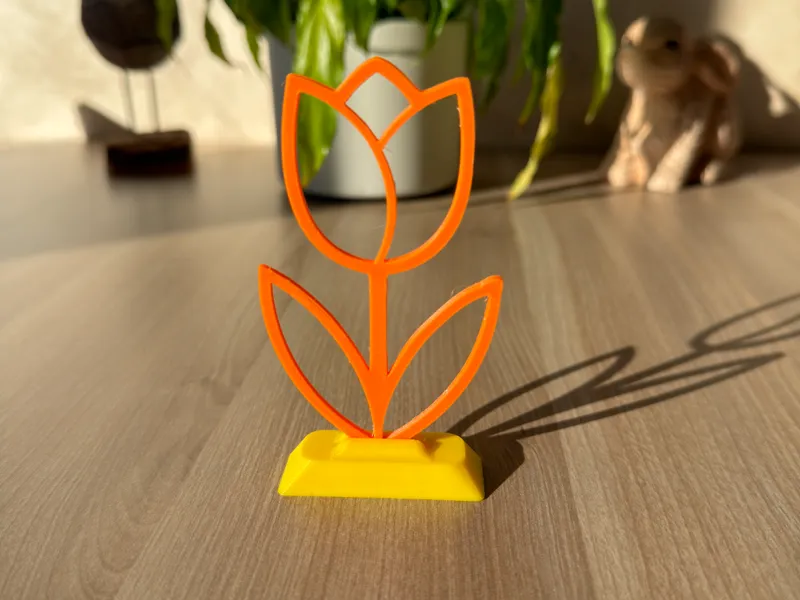 Easter line tulip decor
