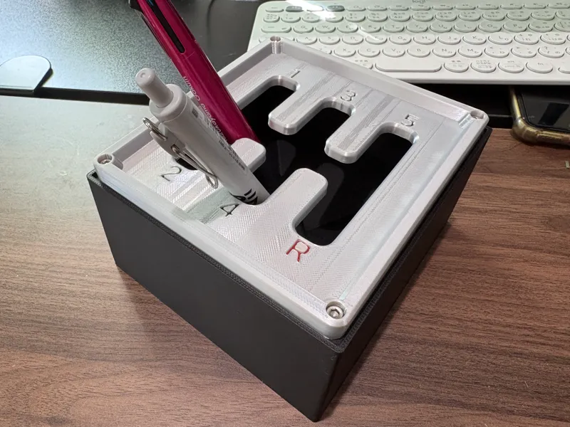 Shift to Work: Gearbox Pen Stand　Prototype 1.0